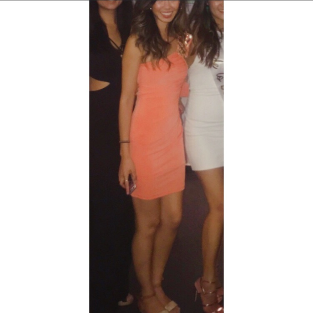 Dress - Picture 6 of 7